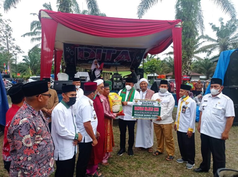 Bupati Pelalawan Buka Secara Resmi Suluk Khalwat Desa Kiap Jaya 1