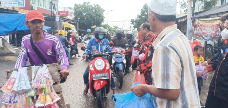 Bagi bagi Takjil Jadi Kegiatan Rutin BPPH MPC Kabupaten Bekasi 1