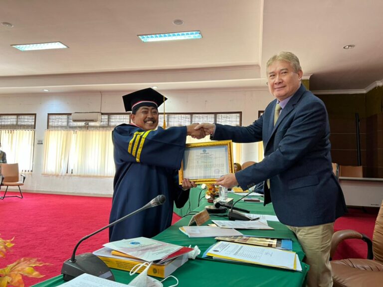 Dr. Drs. H. DAIRUL, SE., M.Si. 1