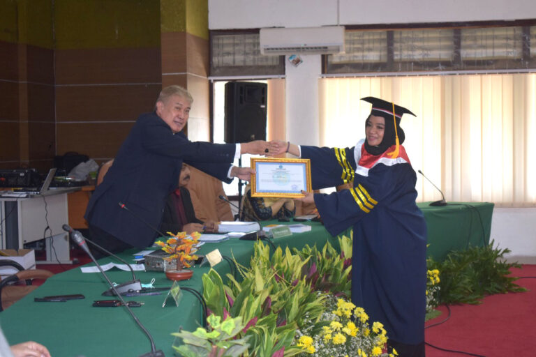 Dr. Rahmawati, ST, M.Si., Wanita ASN Pertama dari Provinsi Kalimantan Tengah Raih Gelar Doktor Ilmu Pemerintahan (IPDN) yang ke 156 dengan Predikat Sangat Memuaskan 3