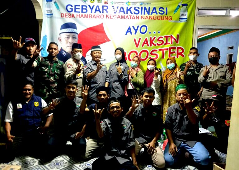 Jajaran Polsek Nanggung serta Kades Hambaro Adakan Vaksinasi Ke 3 di RW 08 1