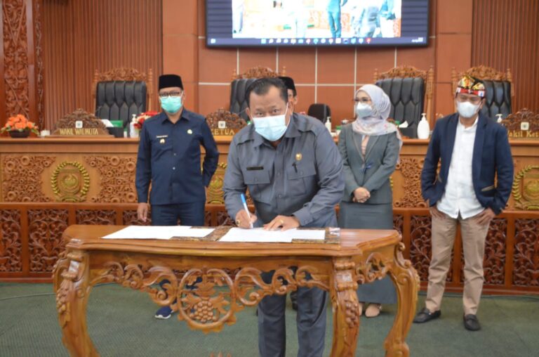 Pandangan Umum Fraksi Partai Amanat Nasional PAN 4