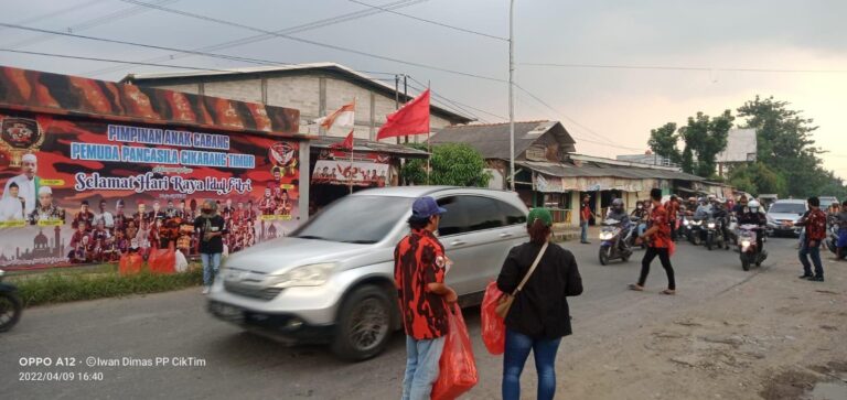 Pemuda Pancasila Cikarang Timur Bekasi Bagikan 500 Box Takjil Ke Masyarakat 1