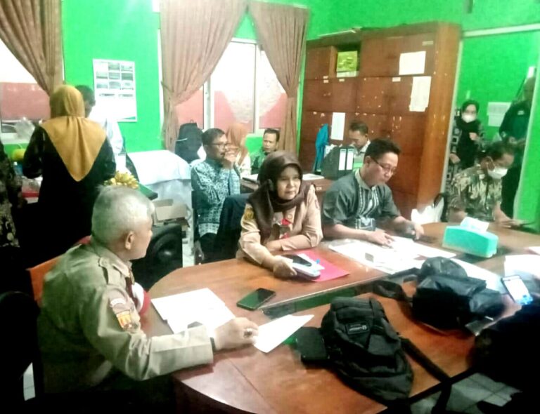 Pengawas serta Seluruh Kepsek Se Kecamatan Nanggung Adakan Bukber 1