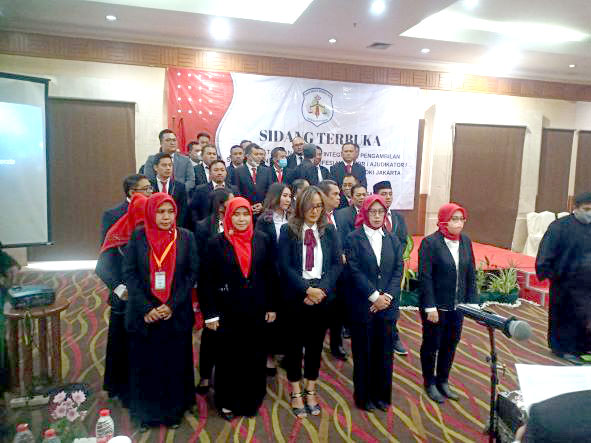 Penandatanganan Integritas Pengambilan Sumpah dan Pelantikan Profesi Mediator 1