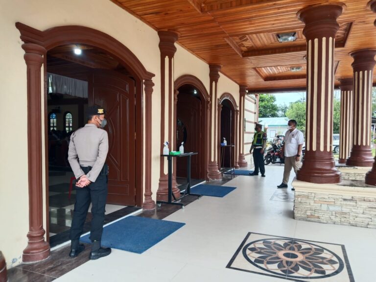 Personel Polres Humbahas PAM Ibadah Peringatan Kenaikan Isa Almasih di Gereja, Dipastikan Berjalan Aman 1