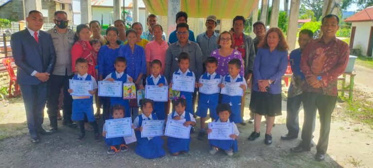 Peresmian dan Pelepasan Wisuda Paud Dian Shema di Desa Pollung 1