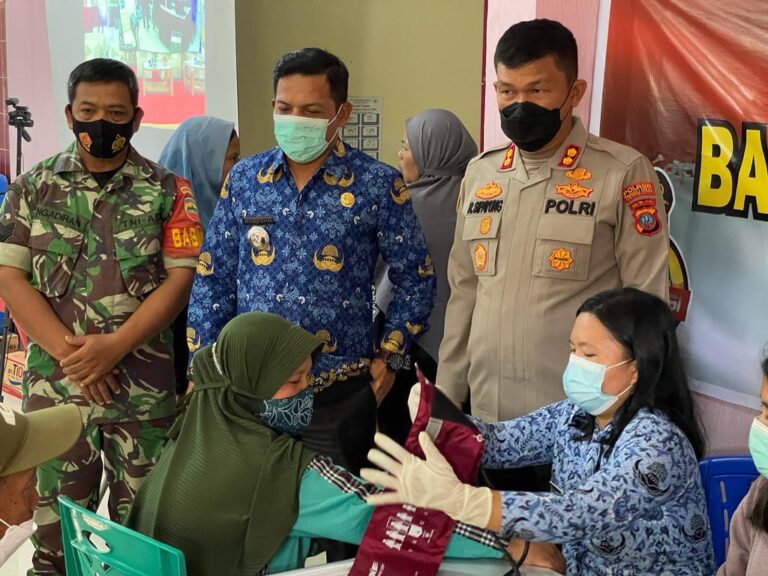 Sambut HUT Bhayangkara ke-76, Polres Taput Laksanakan Bakti Kesehatan, Bakti Sosial, Vaksinasi Massal dan Sunatan Massal 2
