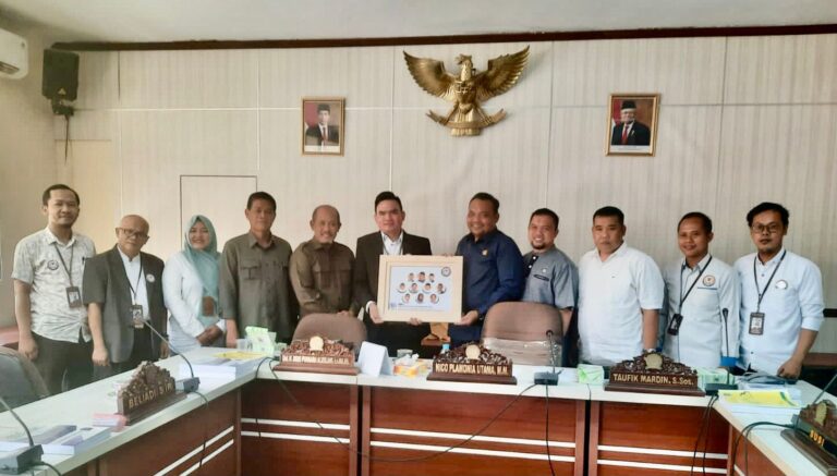 Terkait Konten Lokal Siaran, KPID Babel Jalin Koordinasi ke Komisi I DPRD Babel 1