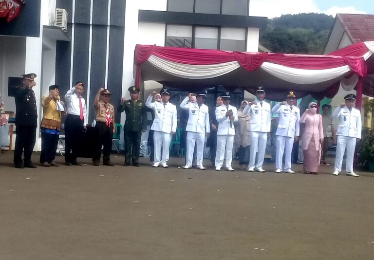 Muspika Kecamatan Nanggung Laksanakan Upacara Hut RI ke 77 1