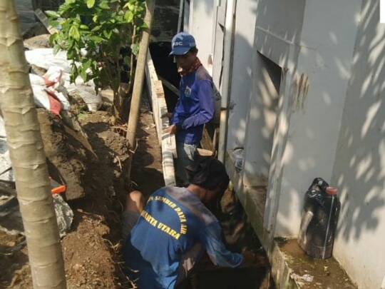 SDA Kecamatan Penjaringan Perbaiki Turap Longsor Usulan Reses Anggota DPRD Provinsi DKI Jakarta 1