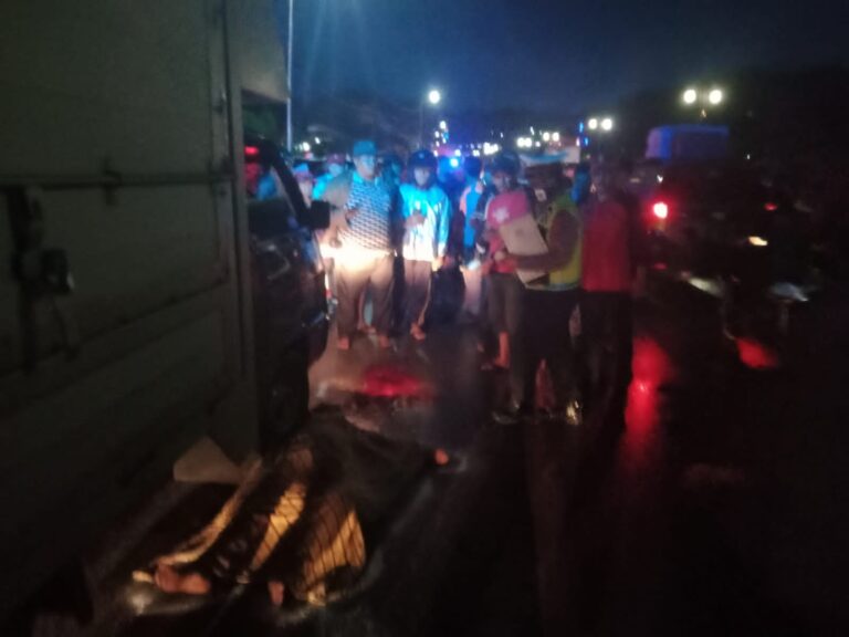 Mitsubishi L300 Tabrak Pengendara Motor, 1 Orang Tewas Dan 1 Orang Luka Berat 1