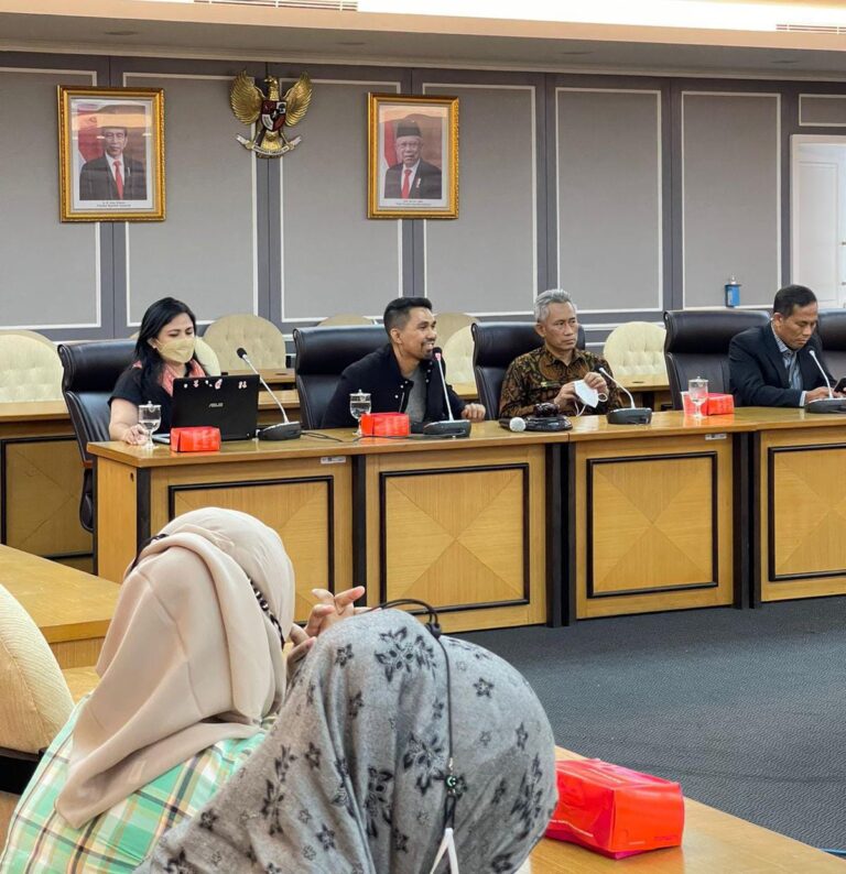 Geofakta Razali, Berikan Pelatihan Pendekatan Psikologi Komunikasi Storytelling Tim Medsos DPR 2