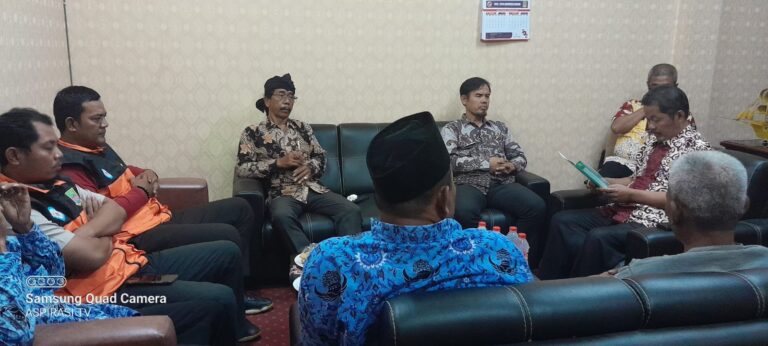 Camat Karang Bahagia Koordinasi Dengan Semua Pihak Terkait Sampah di Kali Ciherang 1