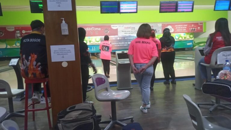 Pasangan Pebiliar Kab Bekasi Raih Medali di Final 10 Ball Mix