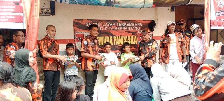 Pemuda Pancasila (PP) Ranting Kelurahan Klender Santuni Anak Yatim Piatu 2