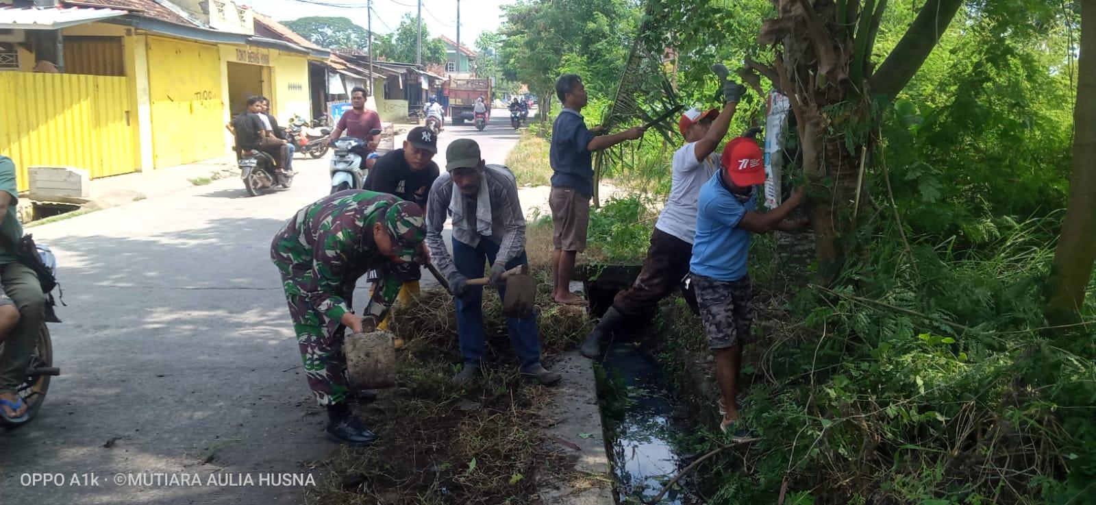 Pemdes Karangsetia Gelar Padat Karya Jelang Musim Penghujan Tiba 1