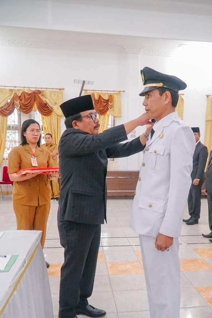 Bupati Humbahas Lantik Pejabat Pimpinan Tinggi Pratama, Administrator dan Pengawas 2