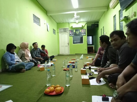 Peninggian Jalan Jadi Usulan Prioritas Rembuk RW 10 Kelurahan Koja