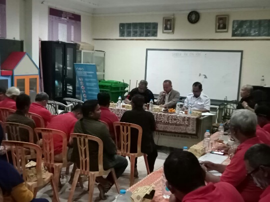 Warga RW 04 Rawa Badak Selatan Gelar Rembuk RW