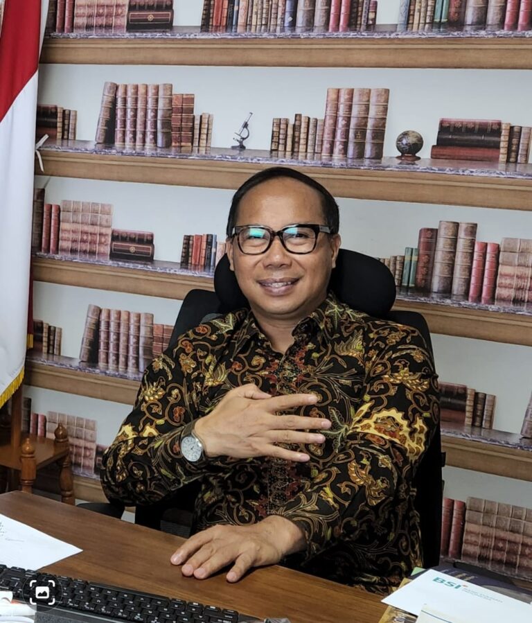 Hak Kaya & Etika Publik