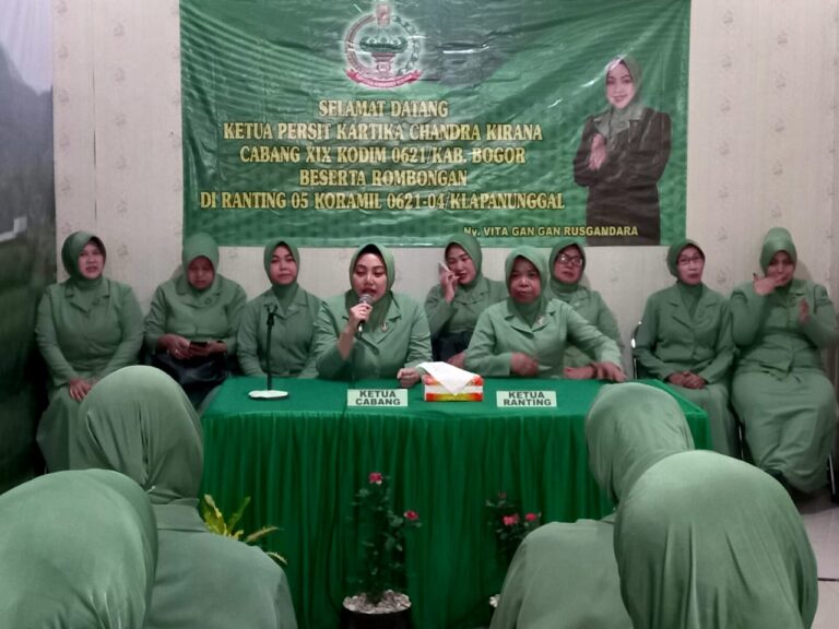 Kunjungan Persit KCK Cabang XIX Kodim 0621 2