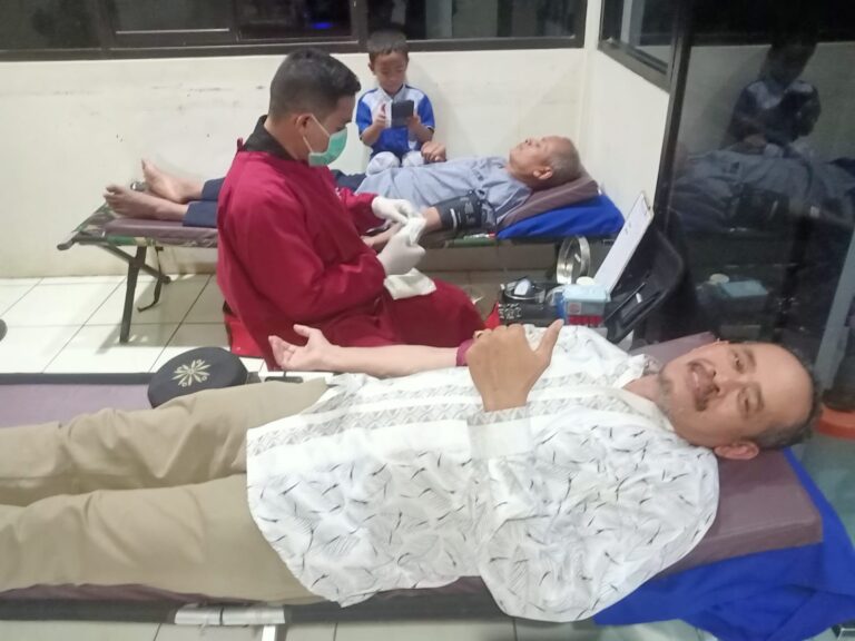 Diadakan setiap 3 bulan, Forum Jurnalis Binong (FJB) bersama PMI Kabupaten Tangerang Adakan Donor Darah 2