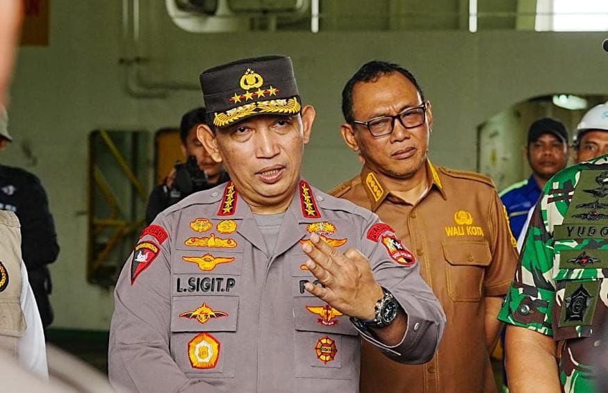 Kapolri Meninjau Kesiapan Pelabuhan Merak Dalam Menghadapi Mudik Yang Aman 1