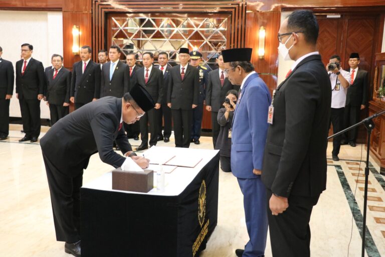 Menko Polhukam Lantik Sesjen Wantannas, Pengamat Menilai Sosok yang Amanah dan Berintegritas 3