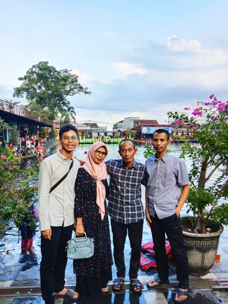 Sepuluh Strategi Jokowi Mendukung Ganjar, Mencadangkan Prabowo dan Menolak Anies 1