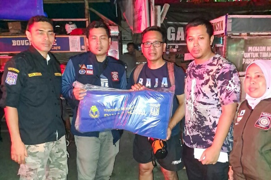 Sudin Sosial Jakarta Utara Distribusikan Bantuan Untuk Penyintas Kebakaran Pademangan