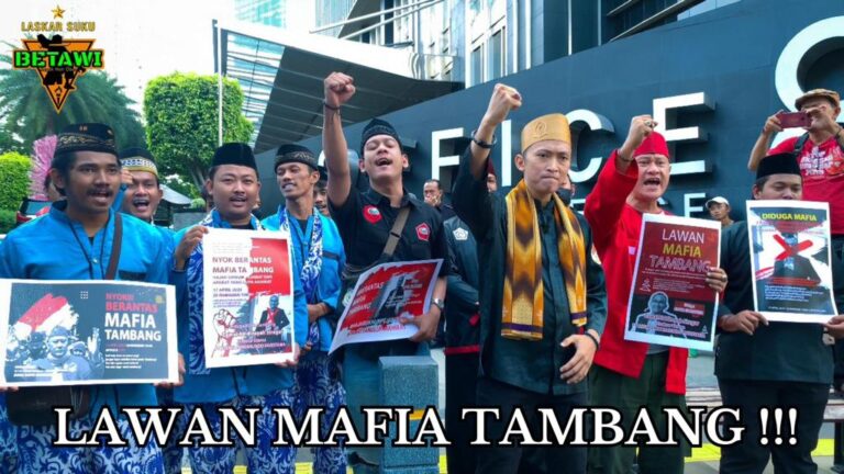Zainal Abidinsyah Siregar Diduga Mafia Tambang, Laskar Suku Betawi Demo di Depan Gedung kantor terduga mafia tambang 1