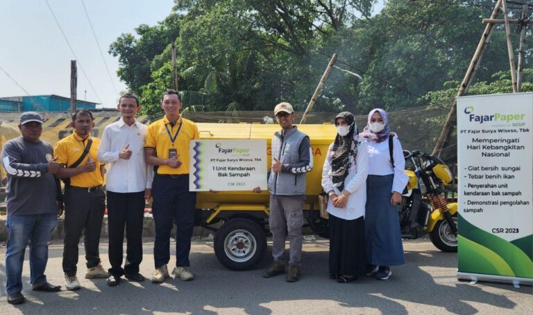 FajarPaper Dukung Program Daur Ulang Sampah Plastik Rumah Tangga dan Giat Bersih Sungai Bersama Rehab Cikarang 1
