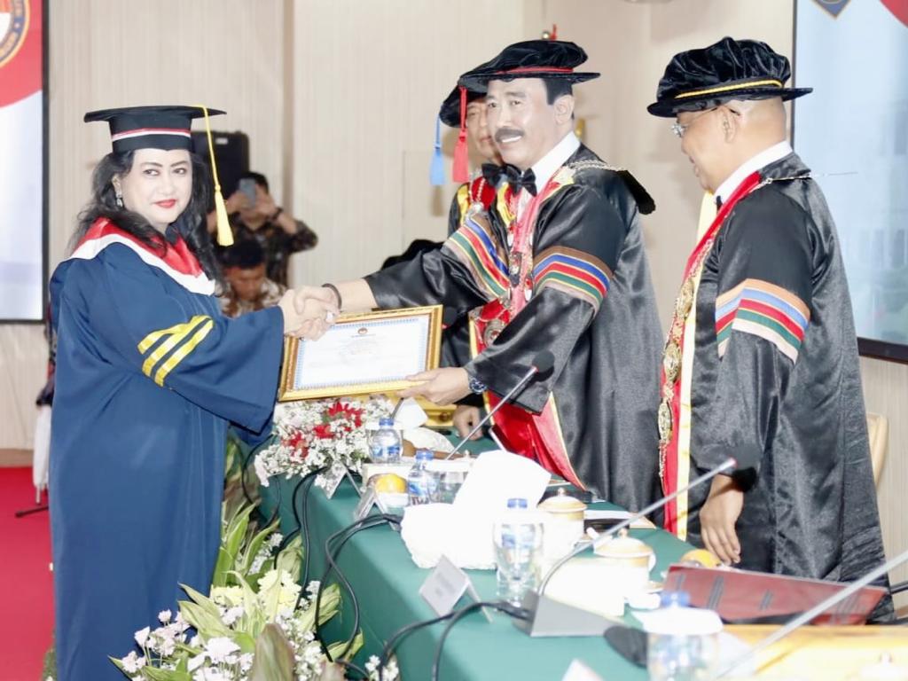 Dr. drg. Maria Margaretha, M.Si. 2