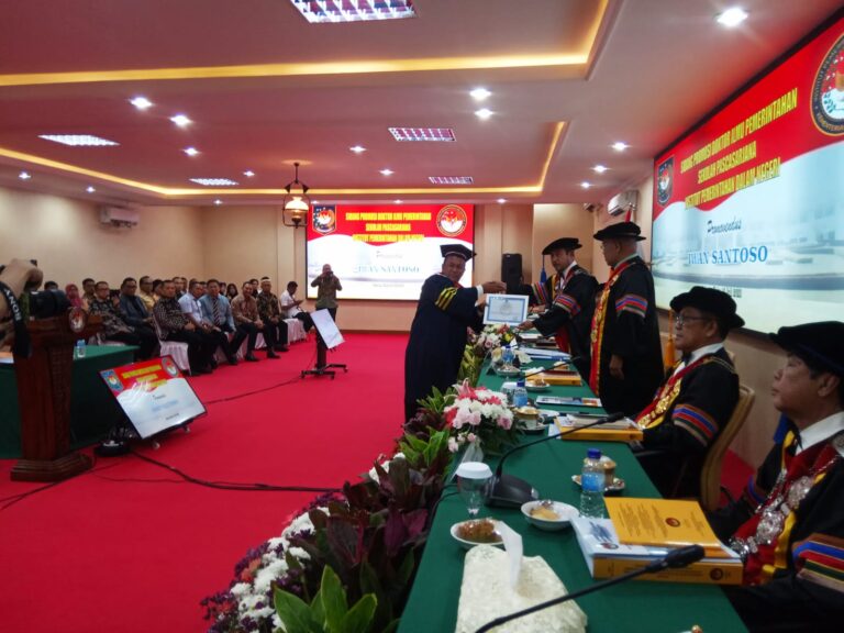 Dr. Iwan Santoso, SH., M.Si. 3