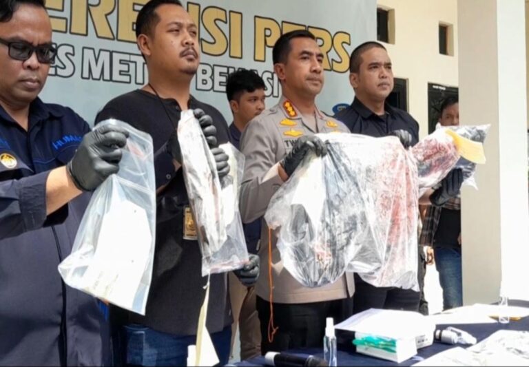 Kapolres Metro Bekasi Ungkap Pembunuhan Kasus Sopir Taksi Online