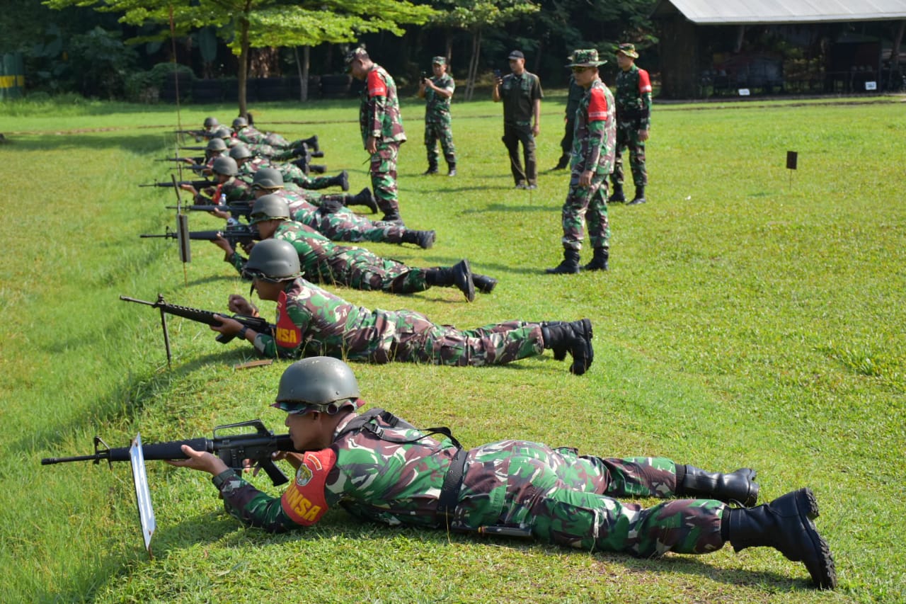 Laksanakan Latihan Menembak Senjata Ringan 1