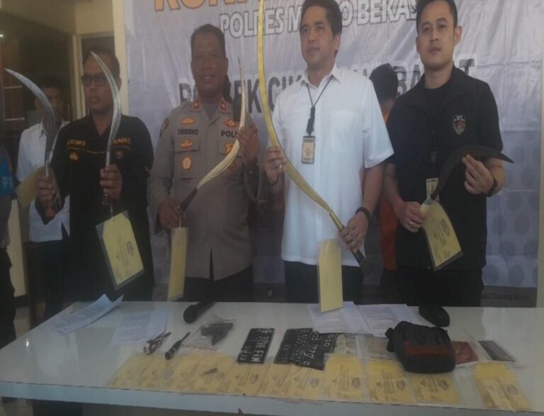 Polsek Cikarang Barat Polres Metro Bekasi Ungkap Kasus Begal di Malam Hari