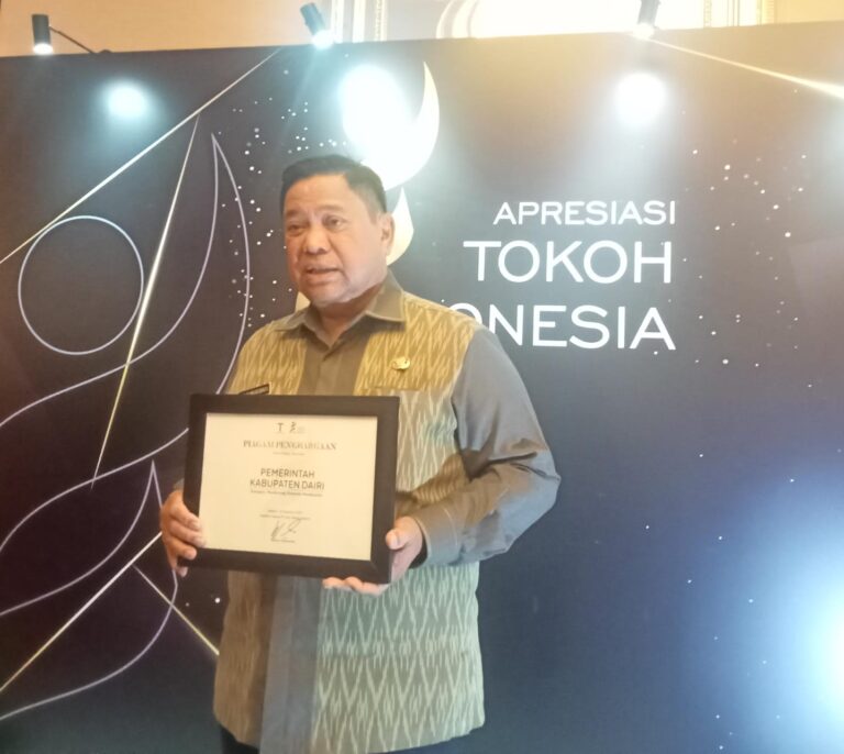 Bupati Dairi Berhasil Raih Penghargaan Apresiasi Tokoh Indonesia