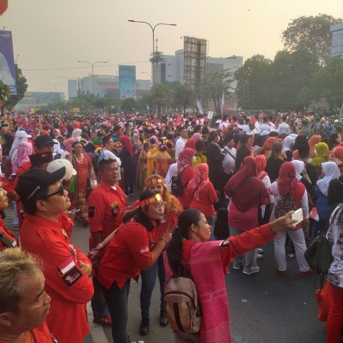 Pawai karnaval bekasi keren diadakan walikota bekasi 1