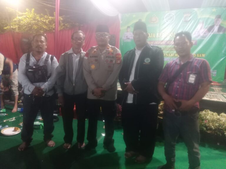 Kompol M. Syahroni Kapolsek Koja Bersama Ketua 1