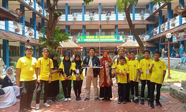 MTsN 9 Jakarta Pusat Utus Siswanya 2