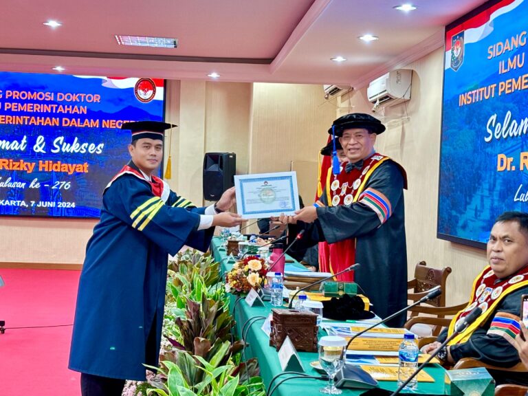 Dr. Rizky Hidayat, S.STP., M.Si. 2