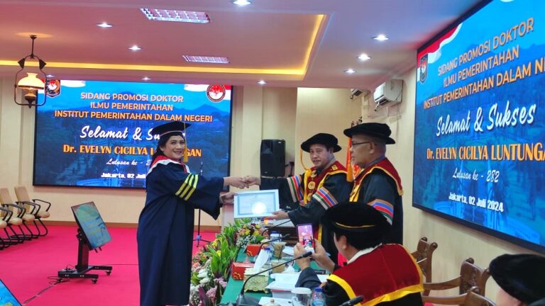 Dr. Evelyn Cicilya Luntungan, S.IP., MAP., 5