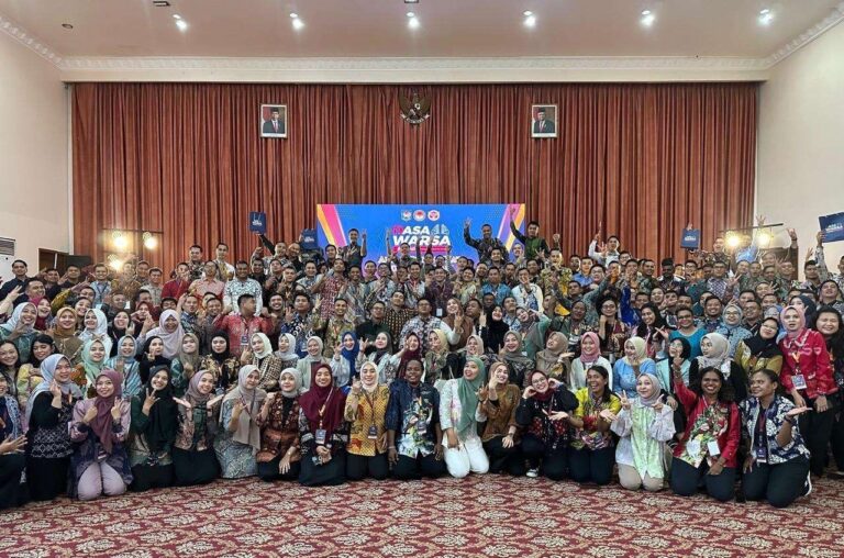 Rahmat, S.STP, M.Si., Merangkai Kisah dan Menjalin Silaturahmi Bahagia di Momen Reuni Akbar Alumni IPDN Angkatan XXI di Kampus Jatinangor Tahun 2024 11