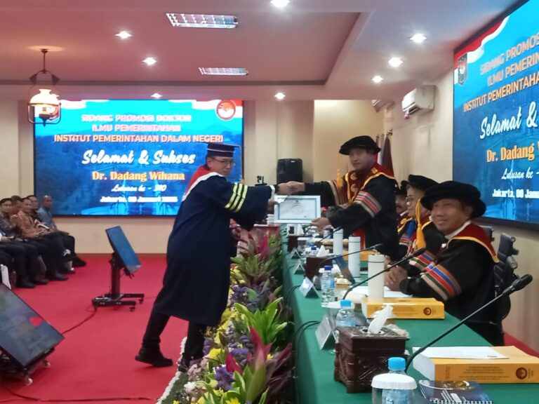 Dr. Drs. H. Dadang Wihana, M.Si., 1