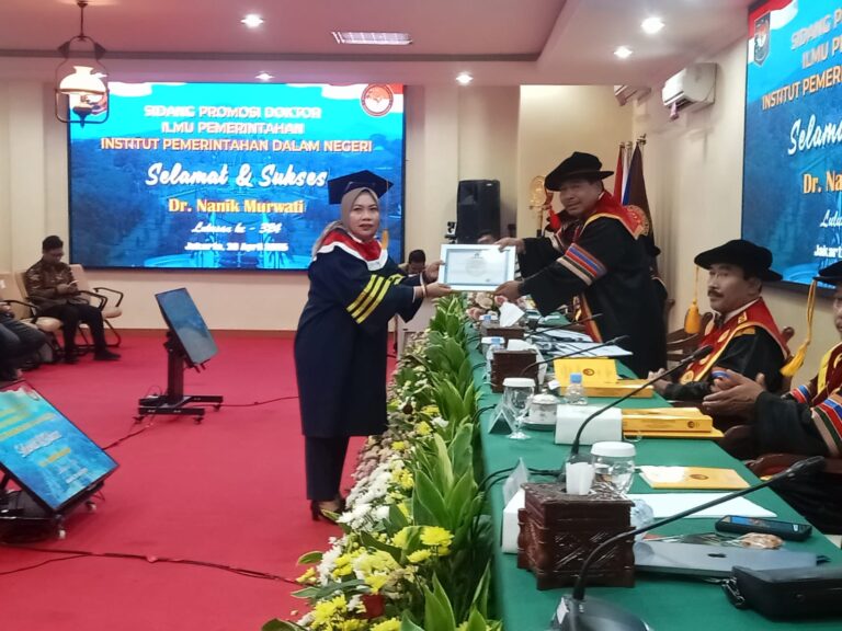 Dr. Nanik Murwati, S.E., M.A. 1