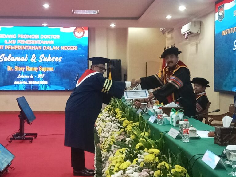 Dr. Stevy Hanny Supena Matulessy, SE., MM., Direktur PT. Sembilan Tryas Logistik Indonesia 1