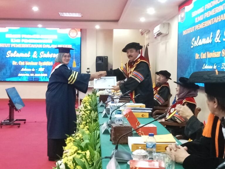 Dr. Cut Novisar Syahfitri, S.IP., M.Si. 1