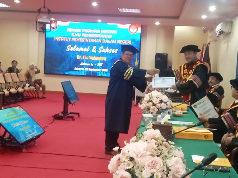 Dr. Eko Wulandaru, SE.,MAP. 6